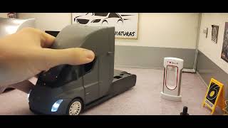 MINIATURA CAMINHÃO TESLA SEMI TRUCK 1:24 SOM/LED 20CM219,00#tesla#teslamodels #caminhao #teslacaminh