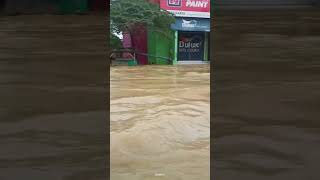 NGERI, KOTA SAMPANG DILANDA BANJIR BESAR