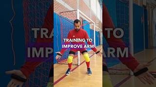 Training for goalkeepers' arm strength #futsal #goalkeeper #gk