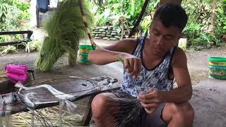 Gumawa ako ng bintol (fishing net) para sa pag huli ng lobster