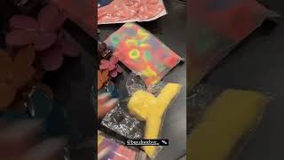 Iqra Kanwal unboxing our products #shorts #sistrology #iqrakanwal #short # viral Sistrology