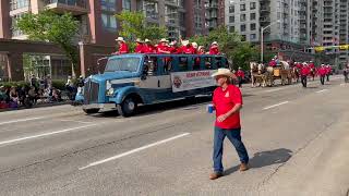 2023 CALGARY  ALBERTA STAMPEDE PARADE FULL - -  2023 CALGARY ALBERTA, DESFILE DE ESTAMPIDA COMPLETO