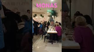 MONAS CAFETERIA EN PUNTA DEL ESTE.  Excelente lugar donde desayunar o merendar.