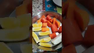 Lunch khaber age 1 plate  fruits  kheye nilam #youtubeshorts #love #lovesong #song #papaya #mousombi