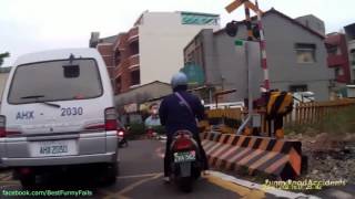 Funny road accidents,Funny Videos, Funny People, Funny Clips, Epic Funny Videos Part 461