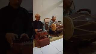 music siter di Kopi Keris