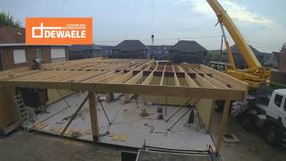 Montage van een houtskeletbouw woning (timelapse)