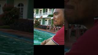 Berenang di Kolam Hotel Brastagi Dinginnya Kayak Air Es #shorts