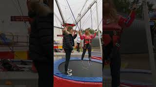 Funfair June 2022 Antoni i Hania na trampolinach