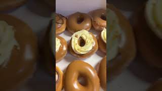 Trying Krispy Kreme Biscoff Doughnuts