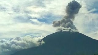 tres erupción volcán san Miguel Chaparrastique  27 2022 gran carnaval  vivo video tomas el salvador