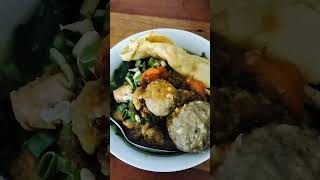 HUJAN - HUJAN MIE AYAM BAKSO #foodie #kulinerindonesia #streetfood #miebakso #shorts