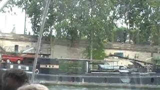 Paris boat ride on the Seine river 2