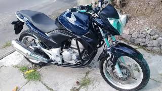 Cb 300 com protetor de carenagem  top.