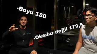 Kutay yanık Testo Taylanı bir anlığına baga sokuyor