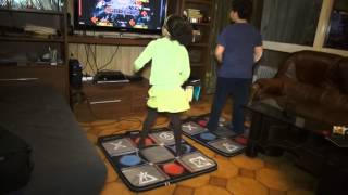 stepmania DanceDanceRevolution jeux de dance par Adam et Neda d'Evry 91 song: Concerto