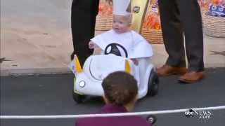 Obama declares top prize to child dressed as the Pope at White House Halloween event