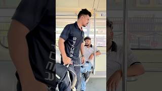 Delhi Metro में हो गई लड़ाई 🤬 || Funny Video || oyeitsabhishek #shorts