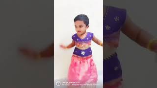 Ranjithamaey vijay song cute shafiya Dance video