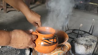 tomando chile atole, san juan mixtepec región de la mixteca oaxaqueña