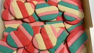 Multicolor Valentine cookies