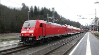 Doppelstockwagen+ BR146 in besonderer Reihung in Freiburg Wiehre