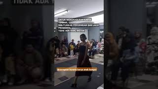 Peragaan busana karya anak bangsa