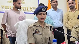 कठुआ पुलिस को मिली बड़ी क़ामयाबी 23 मोबाइल किए गये बरामद।