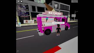 Lisa's Soft Ice Cream Truck in brookhaven roblox!