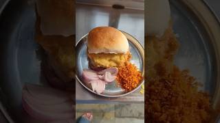 S KUMAR WADEWALE #pimprichinchwad #punestreetfood #youtubeshorts #ytshorts #vadapav #shorts