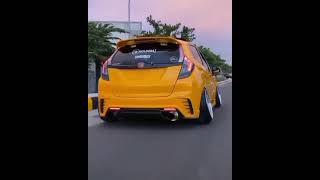 Honda jazz yang bikin mata melongo