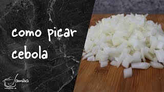 Dica de cozinheiro: picar cebola em cubos rápido