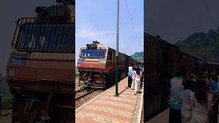 toy train 🚂#youtubeshorts #shimla #kalkashimlatoytrain