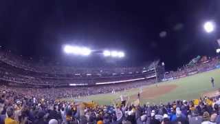 PLAYOFFS: 2014 WORLD SERIES GAME 5 Juan Perez DOUBLES Off The Wall