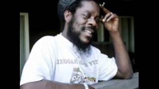 Dennis Brown RIP- Cant stay away