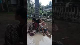 Bocah Tiktok Rowosepat Joget Depan Rumah