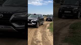 Fortuner vs Scorpio 🦂 on off-roading track 🎉🔥♥️😈💥 #fortuner #shots #fortunertrd #carlover 🙂😊😉👍