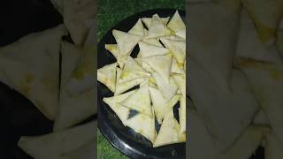 Aloo Matar Samosa #ytshort #pateljasikitchen #samosa #aloosamosa #lunchrecipe #lunchboxreceipe