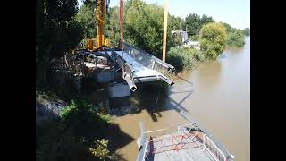 Dukes Meadows Footbridge, Installation of Span 1