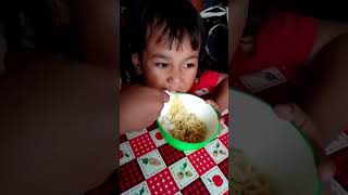 kalo lapar yo kita makan, kalo haus yok kita minum #viral #lucu #shortvideo #makan #minuman