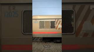 Vande Bharat V/S Mumbai Local Train#viral #indianrailways #shortvideo #train