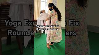 Yoga Exercise to fix Rounded Shoulder #yoga #shoulderstretches #roundedshoulder #shorts #shortfeed