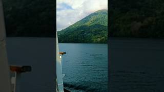 Gunung di atas air?? pemandangan yg bagus#bandanaira#maluku #jejakpetualang #menakjubkan#doladola