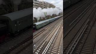 #Kriegslok BR 52 8817-9 on the #ringbahn. #mainline #steam #dampflok #excursion #train in Berlin.