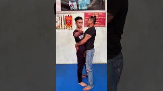 Cách Khống Chế Khi Bị Ôm Trước #kungfu #vothuat #tuve #shorts