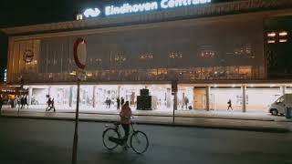 Eindhoven, Niderlandy. Dworzec centralny, dnia 16.11.2022. Iluminacje ᴴᴰ