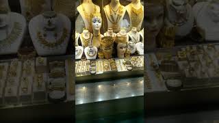 gold dubai models