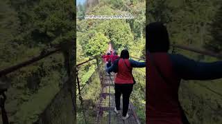 Jembatan merah situ gunung #situgunungsuspensionbridge #situgunung #wisatasukabumi #jembatangantung