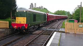 D6515 & 20 007 top and tail the shuttle service to Wareham on 11/05/18