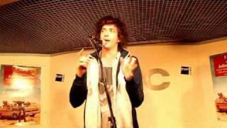 Julian Perretta - Urgently Needed @Fnac ( PARIS )